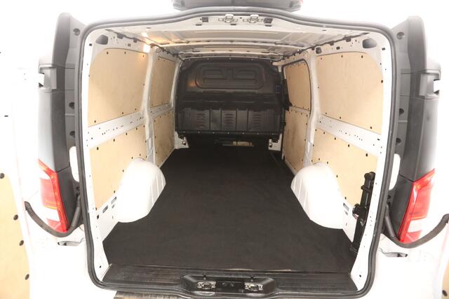 Mercedes-Benz VITO 114 CDI Lang Automaat Airco Camera Trekhaak Cruise Carplay 3 Persoons 16''LMV PDC