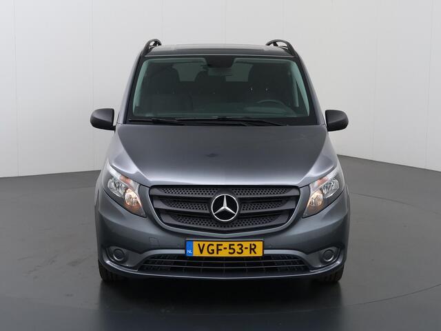 Mercedes-Benz VITO 116 CDI Aut. | L2 Lang | Dubbele Cabine | Navigatiesysteem | Cruise Control | Climate Control | Spraakassistent | Parkeercamera | 6-zits | Trekhaak | Certified