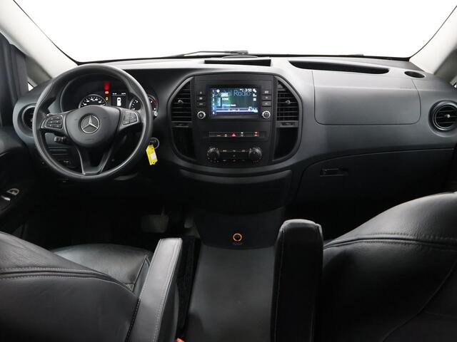 Mercedes-Benz VITO 119 CDI | 190 PK | Aut. | XL L3 | DUBBEL CABINE | ELEKTRISCHE SCHUIFDEUR | NAVIGATIE | CRUISE | AIRCO | LEDEREN BEKLEDING | TREKHAAK | DONKER GETINT GLAS | ACHTERUITRIJCAMERA | 19" LICHTMETALEN WIELEN
