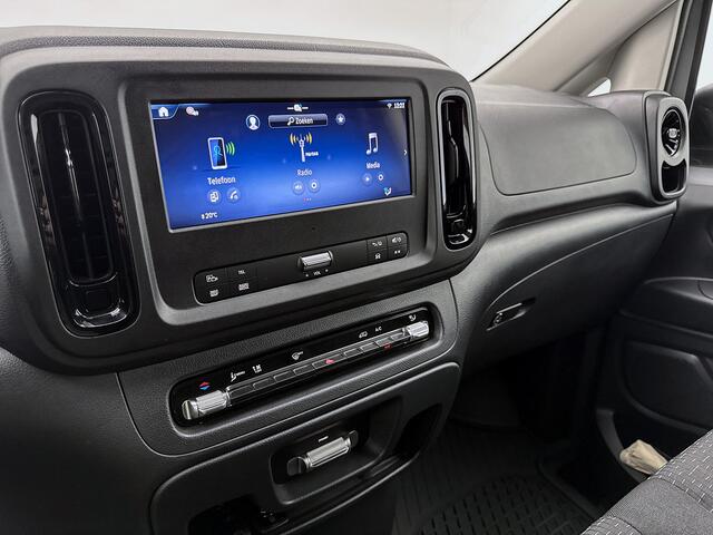 Mercedes-Benz VITO 116 CDI L2 Pro Alpingrijs Multibeam Led Parkeerpakket Trekhaak 2.5t Cruise control MBUX