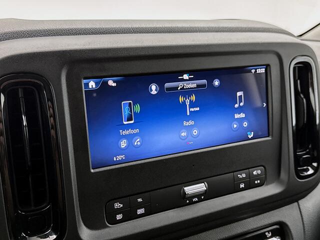 Mercedes-Benz VITO 116 CDI L2 Pro Alpingrijs Multibeam Led Parkeerpakket Trekhaak 2.5t Cruise control MBUX