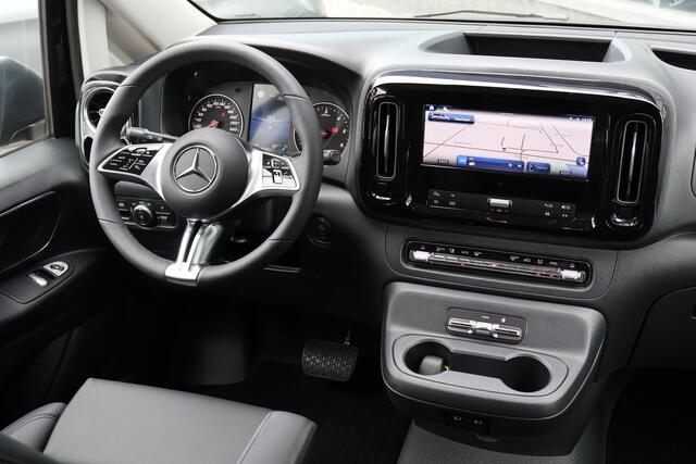 Mercedes-Benz VITO 119 CDI L3 Sportpakket l Dubbel Cabine l 4 x 4 l AIRMATIC l 360 gr Camera l 2,5t AHW | DISTRONIC | gewicht l MBUX l LEDER l Stoelverwarming l 2 x Schuifdeuren l Luchtvering l Luxe Lederen interieur l Geen BPM l