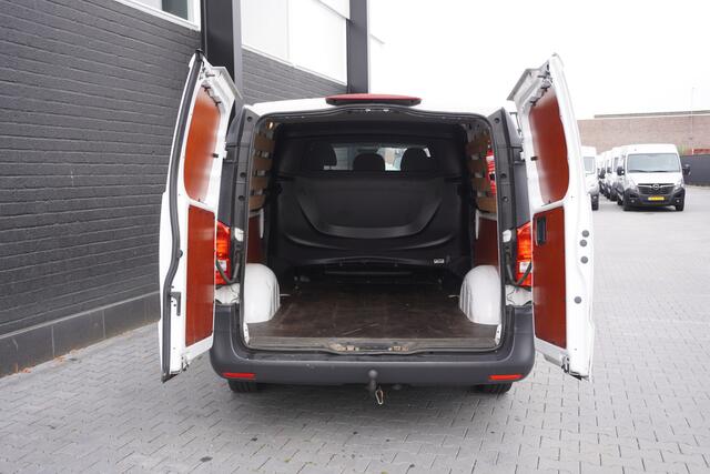 Mercedes-Benz VITO 114 CDI Extra Lang Dubbel Cabine EURO 6 - Airco - Cruise - Trekhaak - 5 zits - ¤18.950,- Excl.
