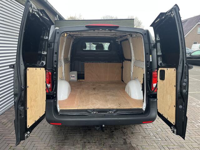 Mercedes-Benz VITO 111 CDI | Achter deuren