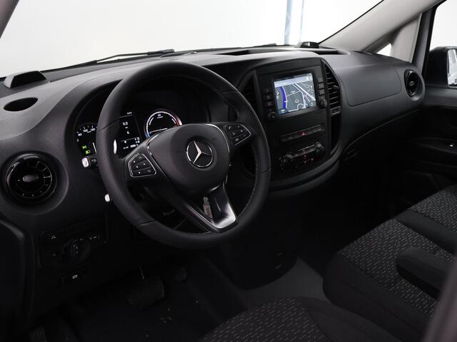 Mercedes-Benz VITO eVito Bestelwagen 66 kWh L2 | Navigatie | Achteruitrijcamera | Stoelverwarming | Cruise Control | Bijrijdersbank | Achterdeuren |