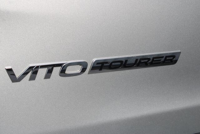 Mercedes-Benz VITO 116 CDI Extra Lang DC Comfort 6 P. | Incl. 12 maanden garantie | Trekhaak met 2000 kg trekgewicht | Achteruitrijcamera | Parkeersensoren | Cruise controle | Navigatie | Climate controle | Getinte ramen | Sidebar | Dakrails |