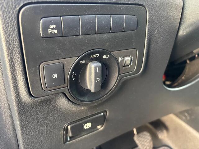 Mercedes-Benz VITO 114CDI L1H1 Airco Navi Cruisecontrol Trekhaak