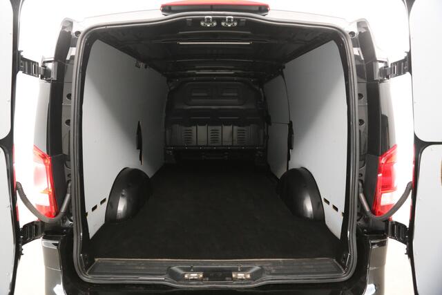 Mercedes-Benz VITO 114 CDI Lang | Aut. | Airco | Adaptive Cruise | Carplay | 3-Zits | Trekh. | Camera | Navi | 18"LMV
