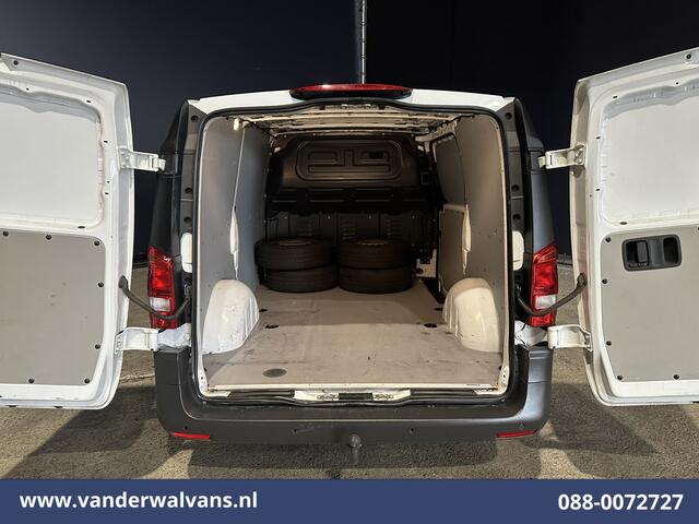 Mercedes-Benz VITO 114 CDI 136pk L2H1 Euro6 Airco | Camera | Navigatie | Cruisecontrol | Trekhaak Parkeersensoren, Stoelverwarming