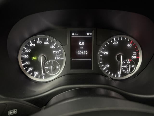 Mercedes-Benz VITO Lang Imperiaal | Trekhaak | Navigatie | Camera | Airco | Cruise | 3-Persoons