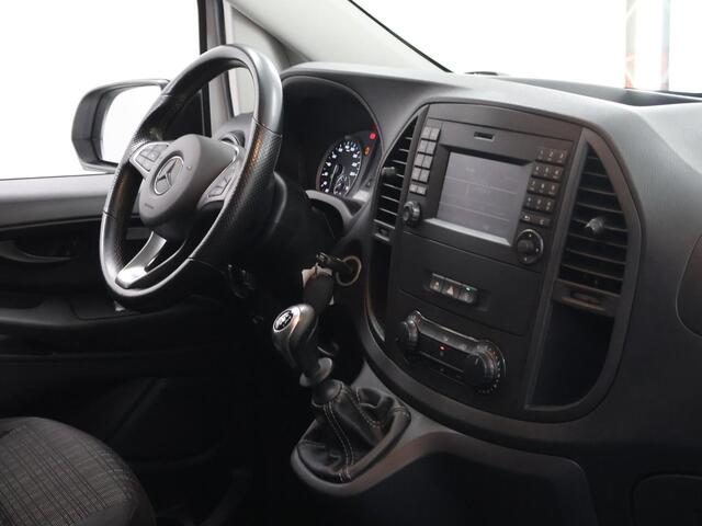 Mercedes-Benz VITO 116 CDI | L2 | AIRCO | CRUISE CONTROL | PARKEERSENSOREN | 3-ZITS | BETIMMERDE LAADRUIMTE | ELEKTRISCH VERSTELBARE BUITENSPIEGELS | STOELVERWARMING