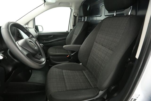 Mercedes-Benz VITO 111 CDI Lang | Airco | Camera | Trekhaak | stoelverw. | Elektrpakket | Achterklep
