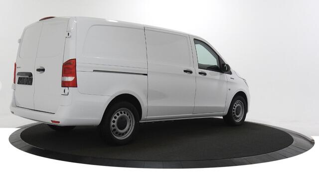 Mercedes-Benz VITO eVito Lang 66 kWh Cruise control / Camera / Navigatie