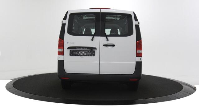 Mercedes-Benz VITO eVito 112 L2 60 kWh Cruise control / Camera / Navigatie