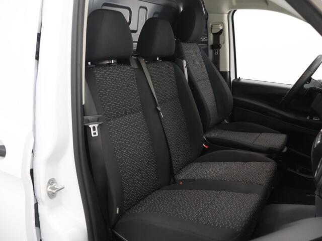 Mercedes-Benz VITO 116 CDI | Aut. | Lang L2 | Pro | Navigatie | Digitale Radio | Achteruitrijcamera | Airco | Cruisecontrol | Dodehoekassistent | Comfort Chauffeursstoel | Bijrijdersbank | 2500kg Trekhaak | Certified |