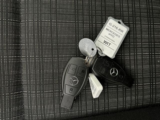 Mercedes-Benz VITO 114CDI Automaat Personenbus | 9-Persoons | Extra Lang | Prijs incl BTW ¤ 28.737,50 | Airco | Cruise | Taxigoedkeuring