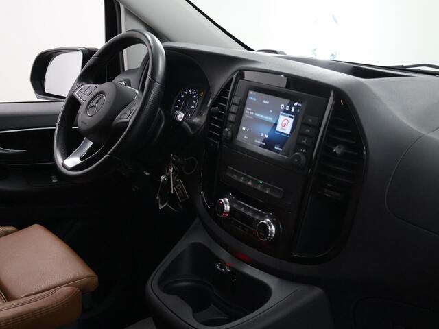 Mercedes-Benz VITO 119 CDI | Aut. | L2 Lang | Dubbele Cabine | LED Koplampen | LM Velgen | Sidebars | Lederen bekleding | Trekhaak | Parkeercamera | Navigatie | Certified