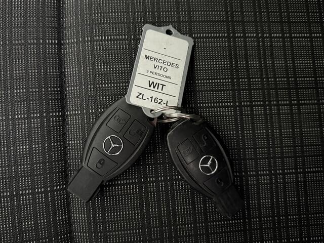 Mercedes-Benz VITO Automaat Personenbus | 9-Persoons | Extra Lang | Prijs incl BTW ¤ 26499,-- | Airco | Cruise | 2-2-2-3 Stoelopstelling