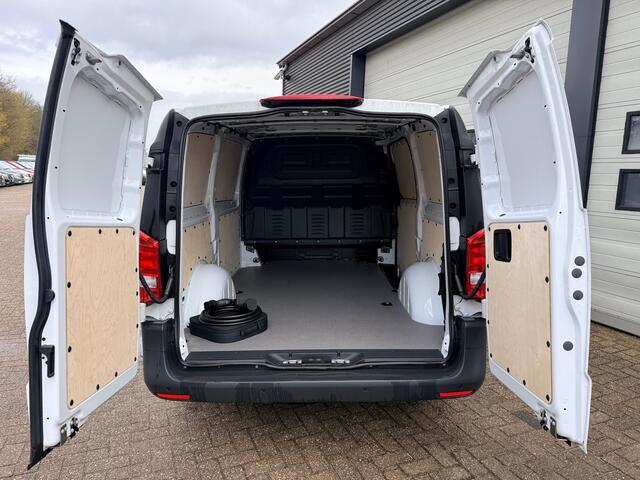 Mercedes-Benz VITO eVito 66 kWh 286km WLTP actieradius - L2 Lang - Apple Carplay - Betimmerd