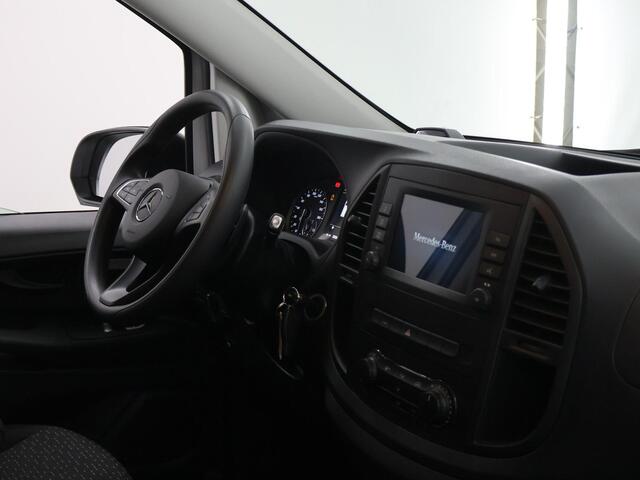 Mercedes-Benz VITO eVito | L2 Lang | 66 kWh | 285 KM RANGE WLTP | Stoelverwarming | Navigatie | Parkeercamera | Airco | Stoel - Stoel | Certified