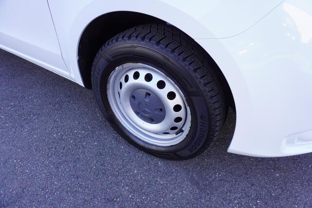 Mercedes-Benz VITO 114 CDI 136pk Automaat Lang L2 Trekhaak Apple Carplay Camera Navi Stoelverwarming ACC Cruise control