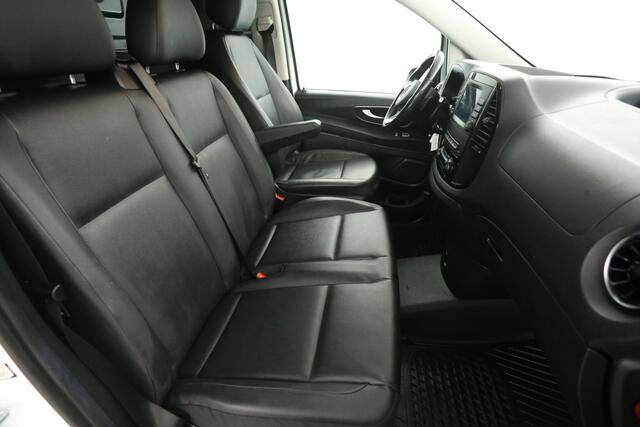 Mercedes-Benz VITO 114 CDI Lang | Aut. | Clima | Adap. Cruise | Camera | 3 Zits | Trekhaak | Carplay