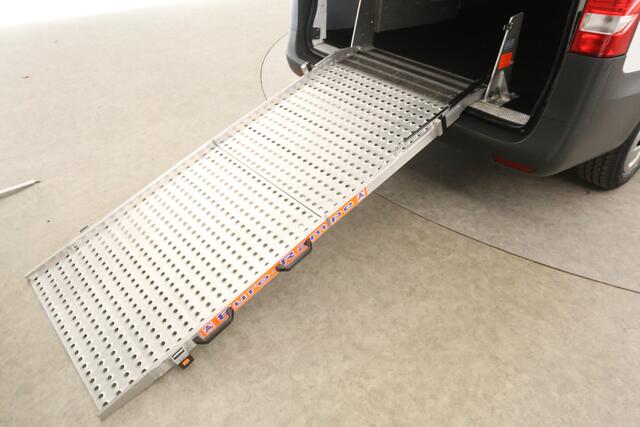 Mercedes-Benz VITO CDI Extra Lang | Airco | Camera | 3 Zits | Oprijplaat | Elektrpakket