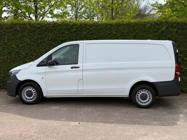 Mercedes-Benz VITO 111CDI Lang / Airco / Cruise / Camera / Navi / Parkeersensoren / Trekhaak