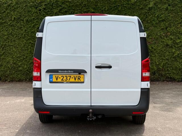 Mercedes-Benz VITO 111CDI Lang / Airco / Cruise / Camera / Navi / Parkeersensoren / Trekhaak