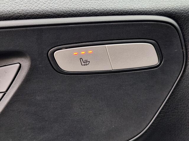 Mercedes-Benz VITO eVito 112 L2 60 kWh | Achteruitrijcamera | Dodehoekassistentie | Stoelverwarming Bestuurdersstoel | Tweezits Bijrijdersbank | Spoorassistent