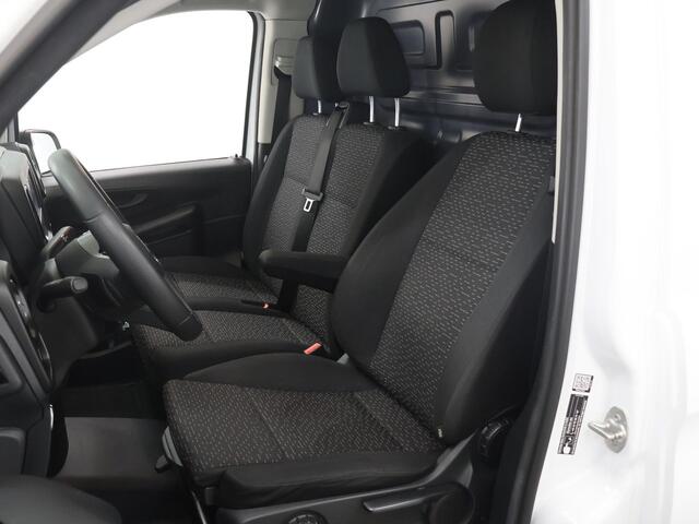 Mercedes-Benz VITO 116 CDI L2 Pro | Navigatie | Digitale Radio | Achteruitrijcamera | Airco | Cruisecontrol | Dodehoekassistent | Comfort Chauffeursstoel | Bijrijdersbank | 2500kg Trekhaak | Certified |