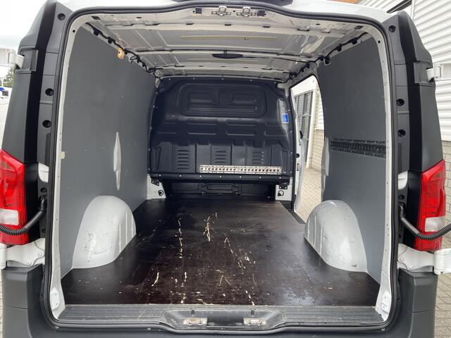 Mercedes-Benz VITO 109 CDI Lang L2H1 / rijklaar ¤ 14.950 ex btw / lease vanaf ¤ 329 / cruise / trekhaak / airco / navigatie / achteruit rijcamera / achterdeuren / euro 6 diesel !