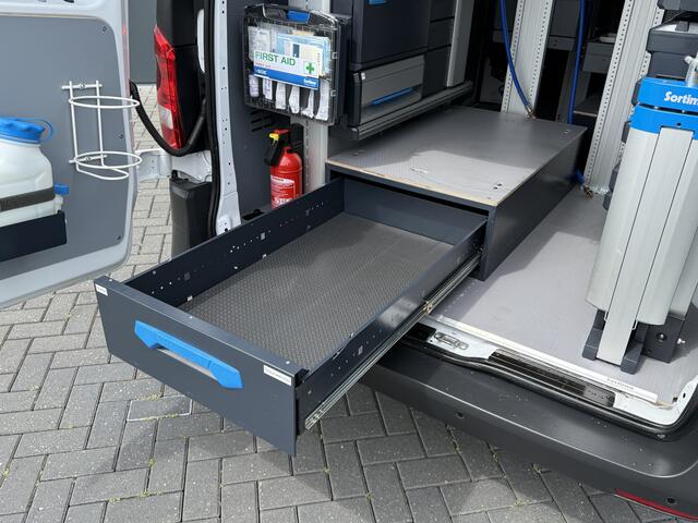 Mercedes-Benz VITO 110 CDI / L2H1 / 1e EIG. / UNIEKE SORTIMO INRICHTING / 2x SCHUIFDEUR / **9.446 KM** / 3-ZITS