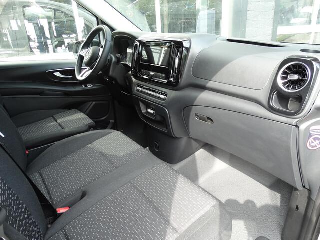Mercedes-Benz VITO eVito 112 L2 60 kWh | Parkeerpakket met achteruitrijcamera | Navigatie|
