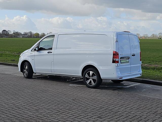 Mercedes-Benz VITO eVito 112 L2 60 kWh 112 60kWh 261Km WLTP Nieuw-Type MBUX Bumpers-Kleur LED Lm-Velgen 80kw-Snelladen