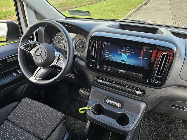 Mercedes-Benz VITO eVito 112 L2 60 kWh 112 60kWh 261Km WLTP Nieuw-Type MBUX Bumpers-Kleur LED Lm-Velgen 80kw-Snelladen