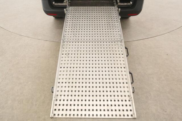 Mercedes-Benz VITO 111 CDI Extra Lang | Oprijplaat | Airco | Camera | 3 Zits | Elektrpakket