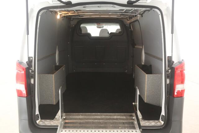 Mercedes-Benz VITO 111 CDI Extra Lang | Oprijplaat | Airco | Camera | 3 Zits | Elektrpakket