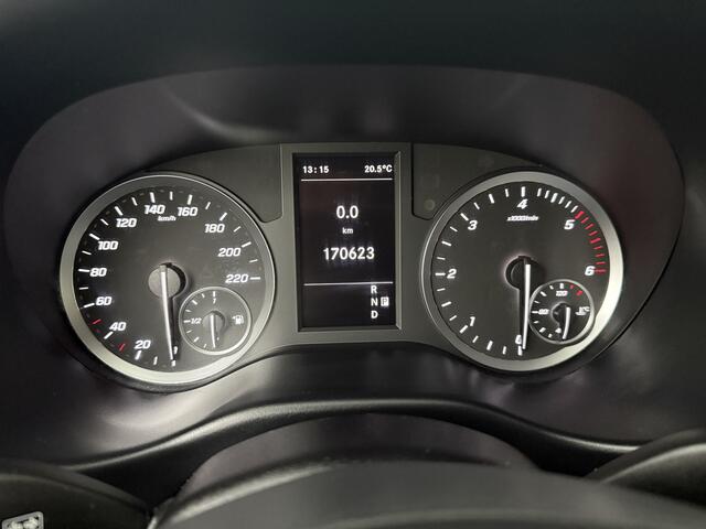 Mercedes-Benz VITO Automaat Exclusive Edition | Leder | Led | Achterdeuren | Multimedia | Camera | 3-Zits | Trekhaak | Betimmering
