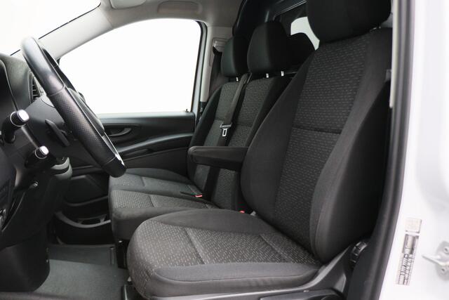 Mercedes-Benz VITO 116 CDI Extra Lang Automaat 3-Zits, Airco, Navigatie, Camera, Apple CarPlay, Cruise, Achterdeuren 270°