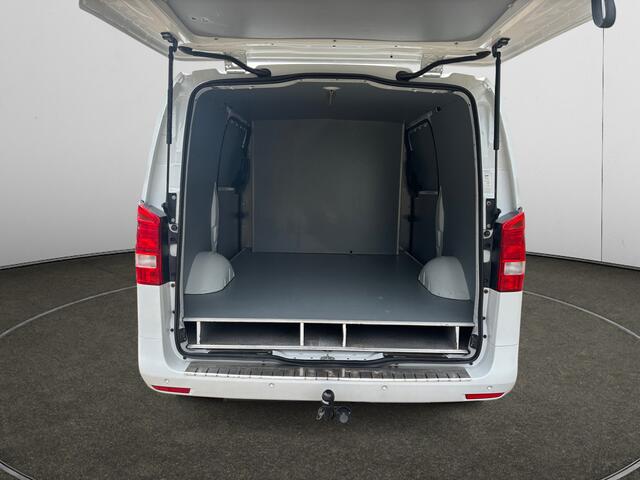 Mercedes-Benz VITO 116 CDI Lang Avantgarde Aut- 2x Schuifdeur, Navi, Lane Assist, Sidebars, Trekhaak, Grijs kenteken