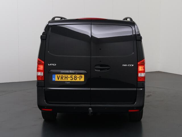 Mercedes-Benz VITO 116 CDI | Aut. | L2 Lang | LED Koplampen | LM Velgen | Climate Control | 3-zits | Trekhaak | Navigatie | Parkeercamera | Certified