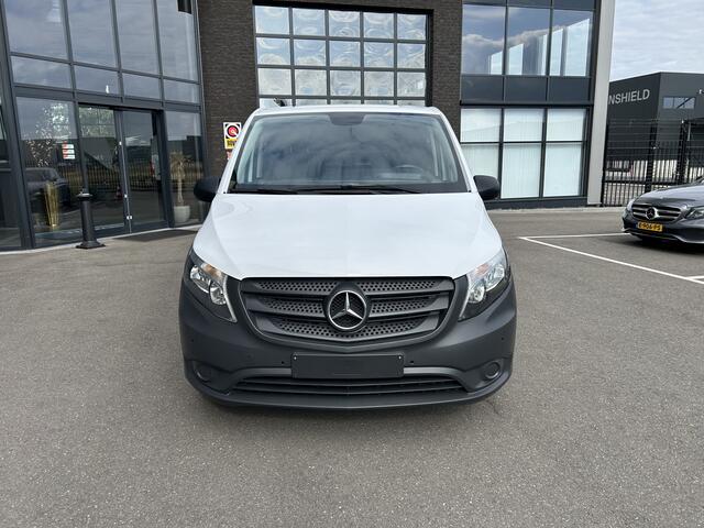 Mercedes-Benz VITO 114 CDI Lang / Automaat / Camera / Parkeersensoren / Cruise control / Airco / Achterdeuren