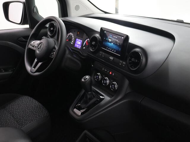 Mercedes-Benz eCitan L2 | Pro | 51 kWh | 271 KM WLTP | Navigatie | Climate Control | Trekhaak | 2-zits | Parkeercamera | Carplay | Comfort Bestuurdersstoel | Certified