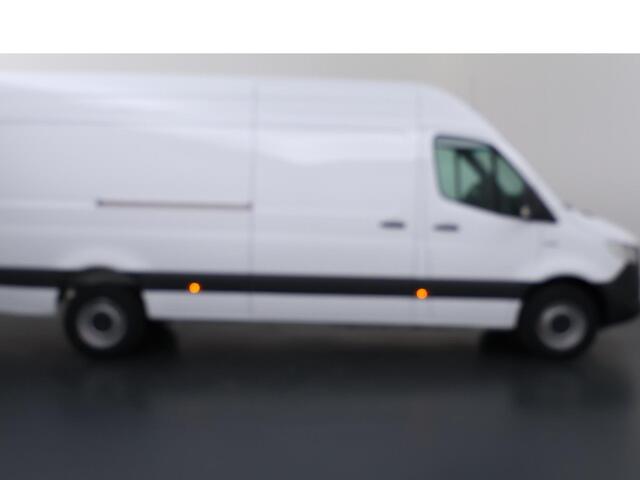 Mercedes-Benz eSprinter 320 GB L3H2 RWD PRO