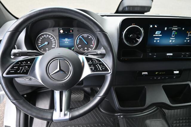 Mercedes-Benz eSprinter 320 L2H2 Pro 56kWh Winter pakket plus, DC laden 115kW