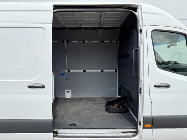Mercedes-Benz eSprinter 312 L2H2 Elektrisch 41kWh 120km WLTP Climate Control Camera Stoelverwarming