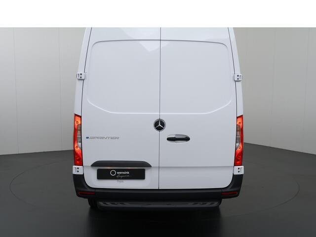 Mercedes-Benz eSprinter 320 L3 H2 PRO | 56 kWh | Navigatiesysteem | DC laden 115 kWh | Winter pakket Plus | Cruise-Controle |