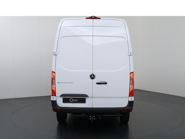 Mercedes-Benz eSprinter 314 L2 H2 PRO | 56 kWh | 100% elektrisch | 2000kg Trekhaak | 115Kw/u DC Snelladen | Smartphone integratie pakket | Carplay | Camera |
