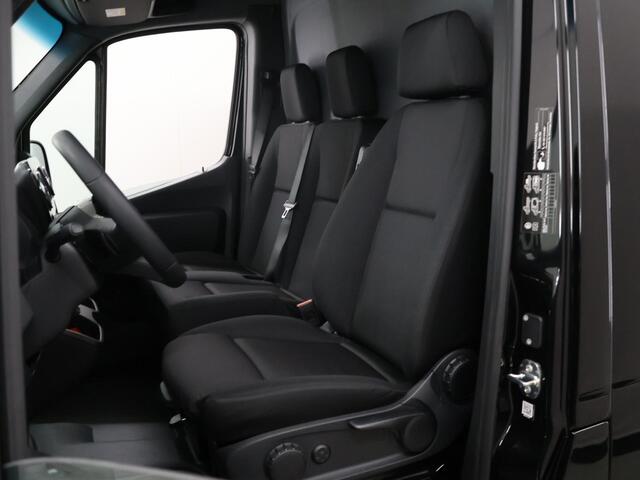 Mercedes-Benz eSprinter 314 L2 H2 PRO | 81 kWh | 100% elektrisch | 2000kg Trekhaak | 115Kw/u DC Snelladen | Smartphone integratie pakket | Carplay | Camera | Comfort bestuurdersstoel |